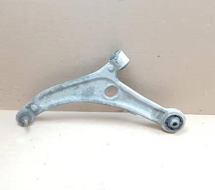 Hyundai i40 Front lower control arm/wishbone 