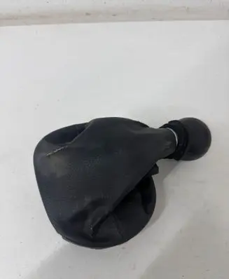 Volkswagen Caddy Gear lever shifter trim leather/knob 1T0711456