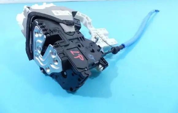 KIA Ceed Front door lock 81310-J7010 IMPRK1245775