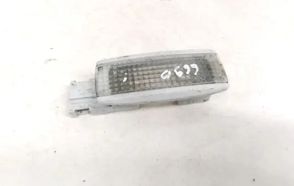 Volkswagen PASSAT B5 Other interior light 3B0947113