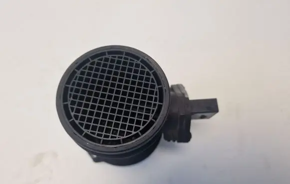 Audi A6 S6 C5 4B Mass air flow meter 059906461E