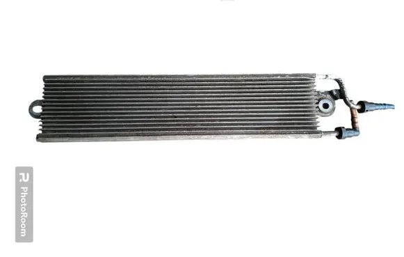 Volkswagen PASSAT B6 Power steering radiator 