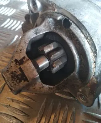 Mitsubishi Lancer Starter motor M3T41083 1Y12