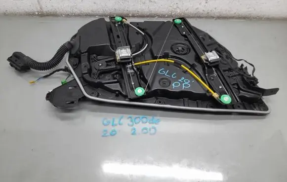 Mercedes-Benz GLC AMG Front window lifting mechanism without motor A0009065706