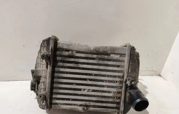 Audi A4 S4 B7 8E 8H Intercooler radiator 8E0145805P