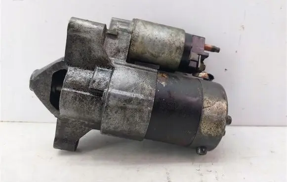 Citroen Xsara Picasso Starter motor M000T82081