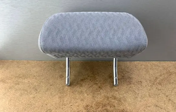 BMW 3 E46 Rear seat headrest 52207045636