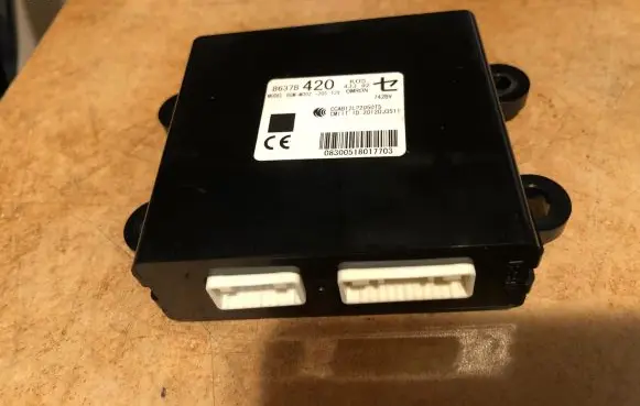 Mitsubishi Outlander Other devices 8637B420