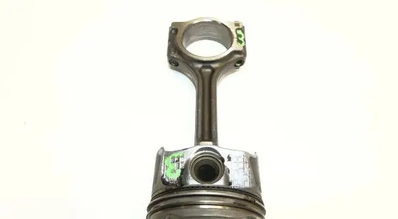 Nissan Qashqai Piston with connecting rod 120106516R