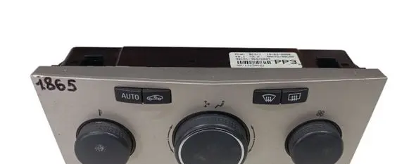 Opel Astra H Climate control unit 13250621