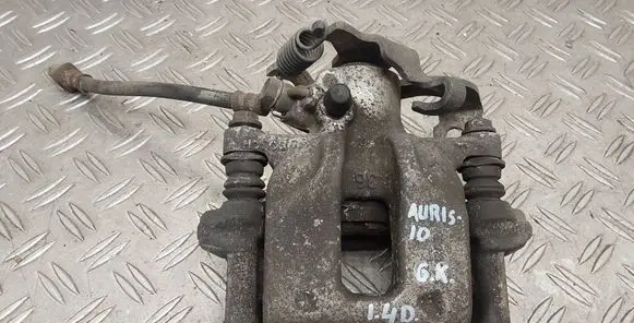 Toyota Auris 150 Rear brake caliper