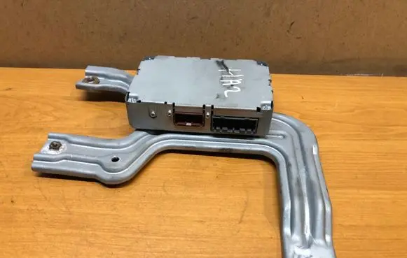 Honda Accord Tailgate/trunk control unit/module 74970SEDG03 G8C290H2 1415D6