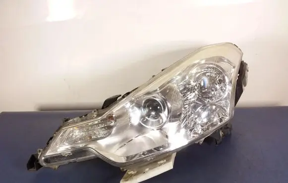 Citroen C-Crosser Headlight/headlamp