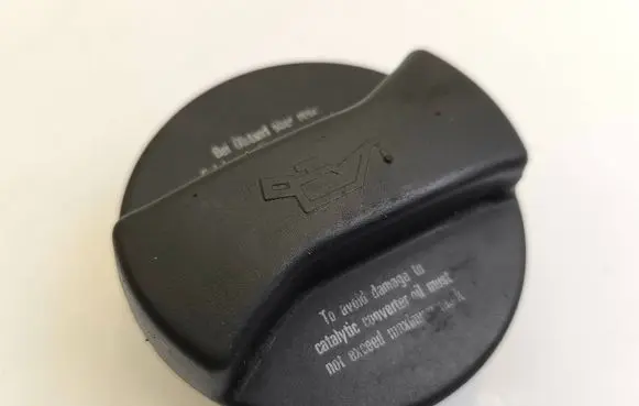 Audi A6 S6 C5 4B Oil filler cap 078103485B