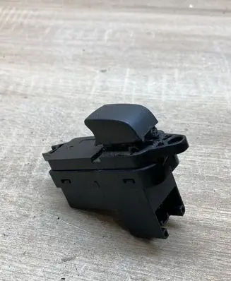 Mazda 6 Electric window control switch GP9A66370