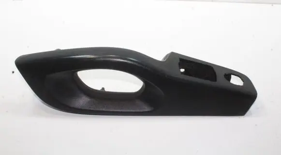 Renault Trafic III (X82) Front door card panel trim