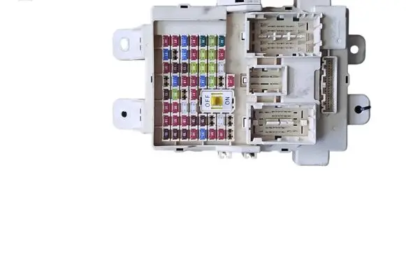 KIA Sportage Fuse module 91950D9600 1315B12018 D96001511121197