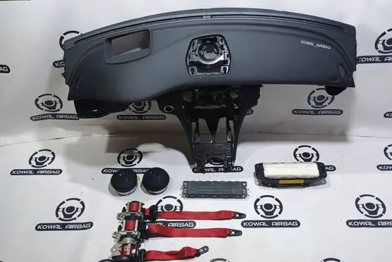 Mercedes-Benz C AMG W205 Dashboard A2056806206 A008608300 0589P1000912