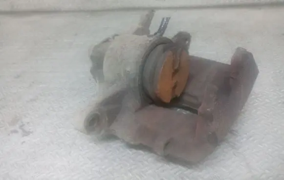 Citroen C5 Front brake caliper