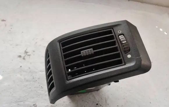 Fiat Ducato Dash center air vent grill LS385812 ST43532