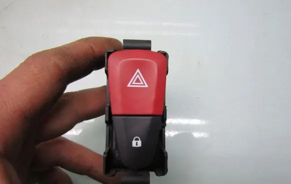 Renault Scenic III - Grand scenic III Hazard light switch 8200214896A
