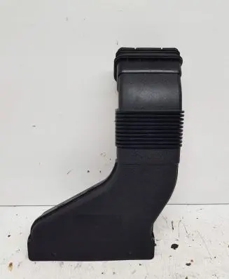 KIA Sorento Air intake hose/pipe 28100-c5300