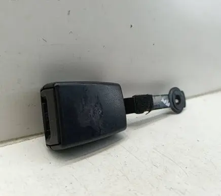BMW X5 E70 Rear seatbelt buckle 