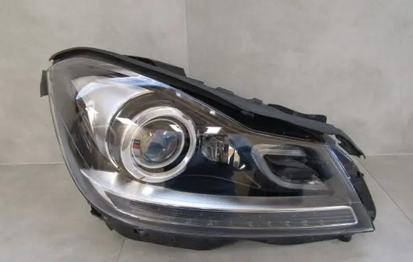 Mercedes-Benz C W204 Headlight/headlamp A2048208439 130702433300 LE09A6220