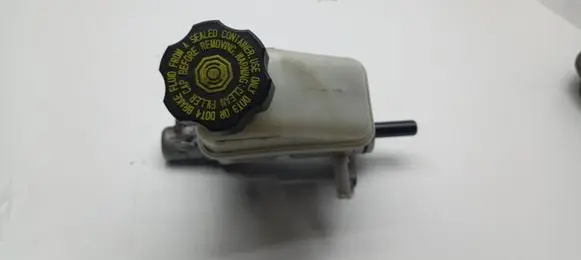 Hyundai i30 Master brake cylinder