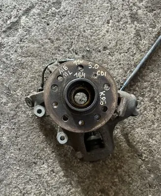 Mercedes-Benz ML W164 Rear wheel hub