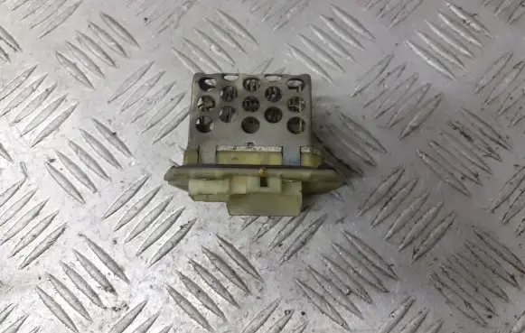 Chrysler Grand Voyager IV Heater blower fan relay 04885588