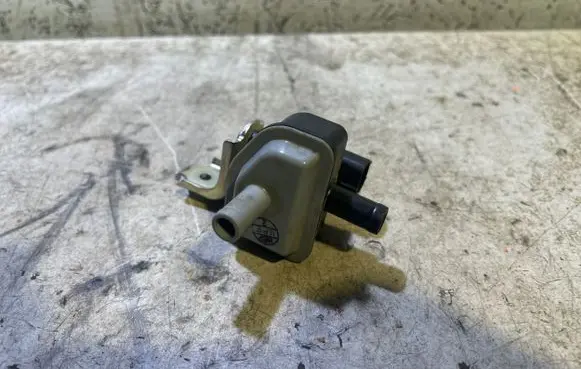 Toyota Yaris Cross Turbo solenoid valve 90910TC005 221117