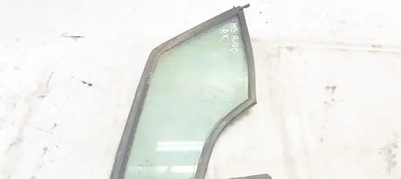 Mercedes-Benz A W168 Front door vent window glass four-door 