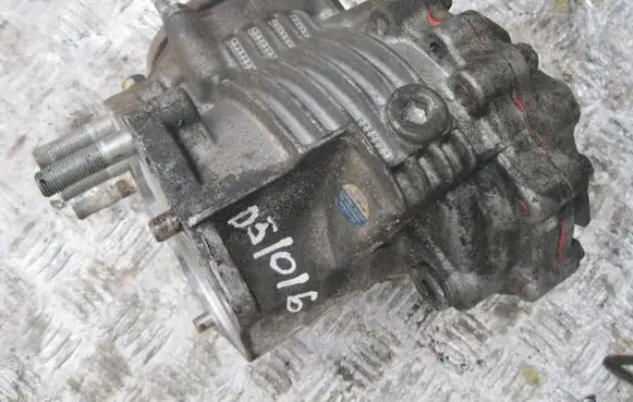 Toyota RAV 4 (XA30) Gearbox transfer box case W82 D5/016