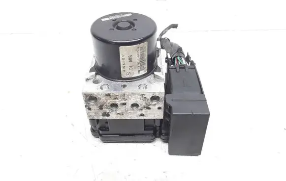 Mercedes-Benz C W204 ABS Pump A1729014100 A1724314312