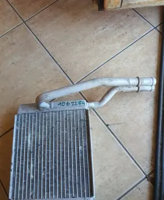 Ford Mondeo MK II Coolant radiator 1062254