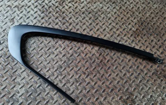 BMW 4 F36 Gran coupe Rear side glass trim 7364414