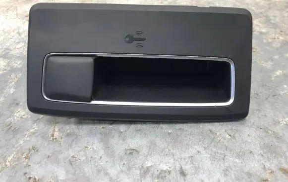Mercedes-Benz S AMG W222 Glove box A2228211600