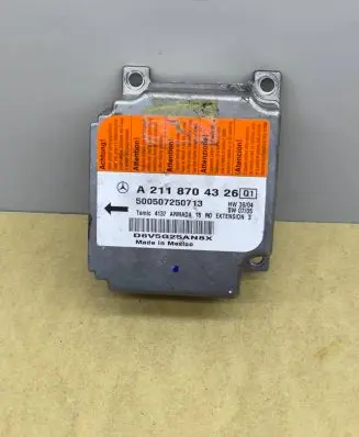 Mercedes-Benz CLS C219 Airbag control unit/module A2118704326 500507250713 96VGG25AN8XA