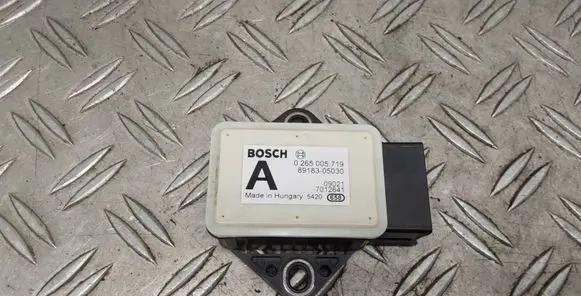 Toyota Verso ESP acceleration yaw rate sensor 8918305030 0265005719 09021