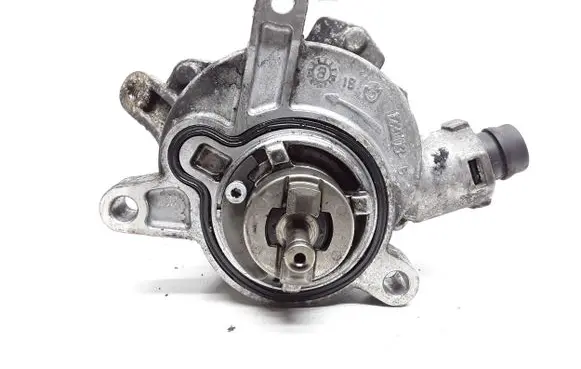 Volvo XC60 Vacuum pump 31219463