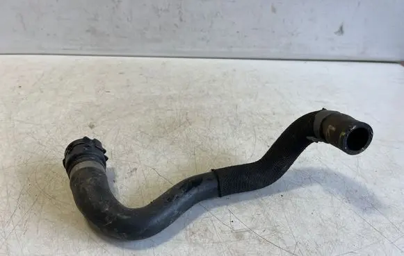 Audi A5 Engine coolant pipe/hose 8W0122073H