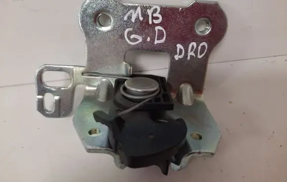 Mercedes-Benz E W212 Seat back rest lock catch A2049200572 35491