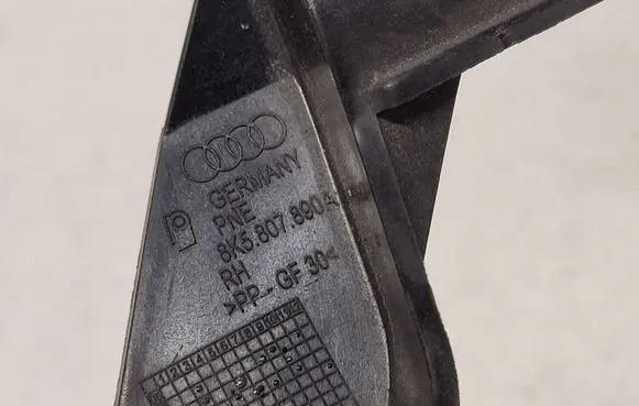 Audi A4 S4 B8 8K Rear bumper mounting bracket 8K5807454 8K5807890