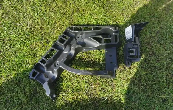 Renault Espace V (RFC) Headlight/headlamp mounting bracket 850450808R