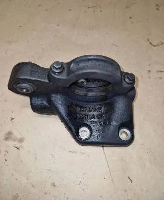 Volvo V70 Driveshaft support bearing bracket 30787842