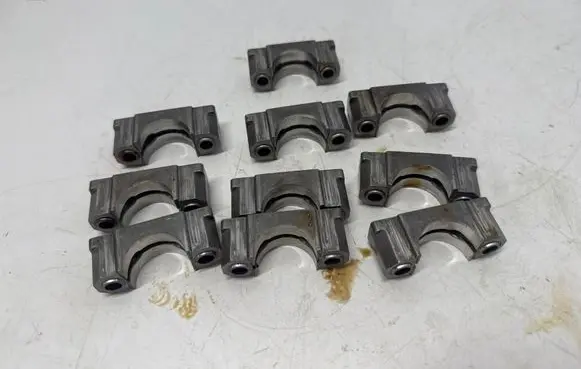 Ford Explorer VI Crankshaft Holder 
