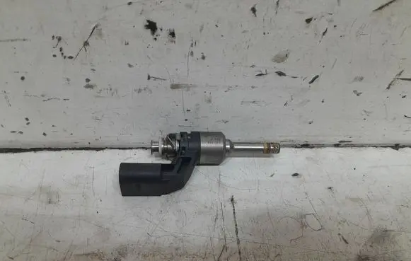 Volkswagen Golf V Fuel injector 03C906036E 2787A