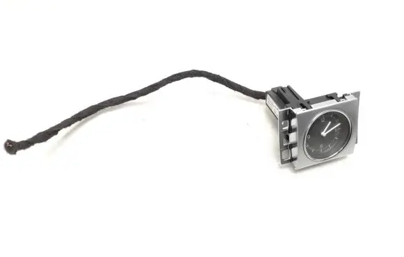 Volkswagen PASSAT B7 Clock 3AA919204A