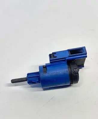 Volkswagen Golf IV Brake pedal sensor switch 1J0927189E 09531 19322002